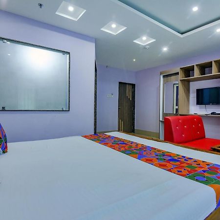 Fabhotel New Central Bhubaneswar Esterno foto