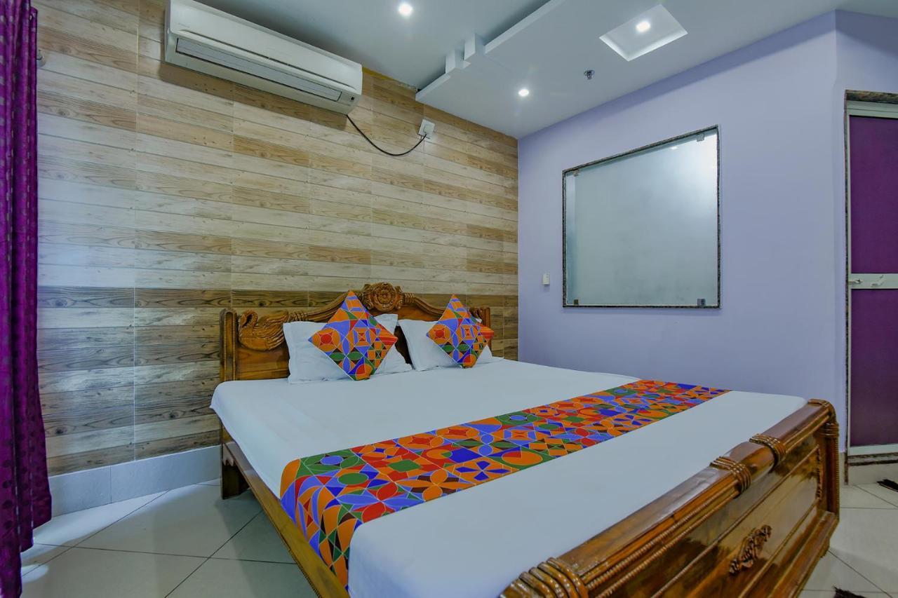 Fabhotel New Central Bhubaneswar Esterno foto