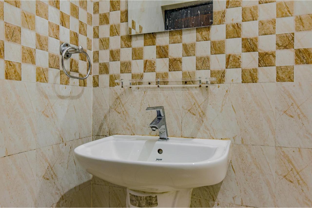 Fabhotel New Central Bhubaneswar Esterno foto
